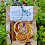 A simmer pot is a simple way to create a warm and inviting atmosphere in any space, and scent the air naturally. This all-natural mix fills your space with warm, comforting aromas that soothe the soul and lift the spirit.